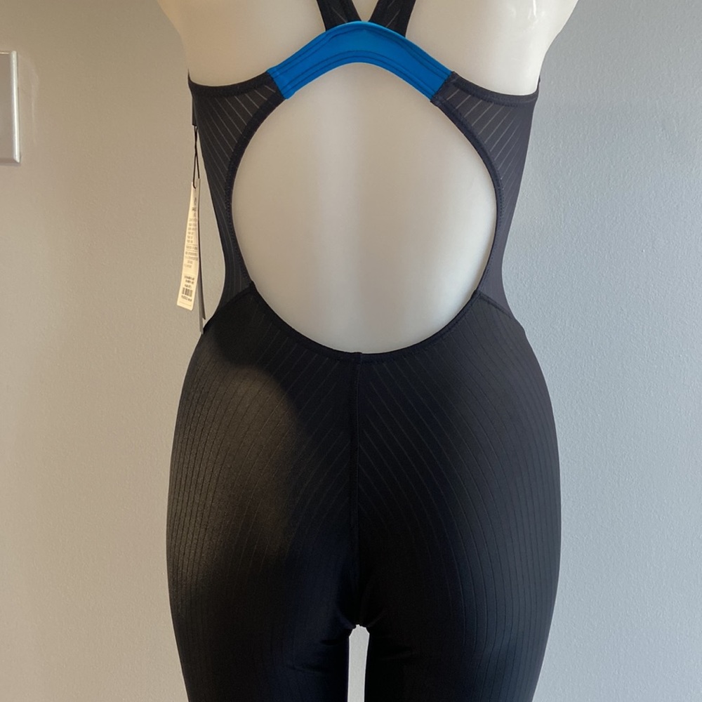 Black & Blue Wet Sport Suit - Picture 6 of 7